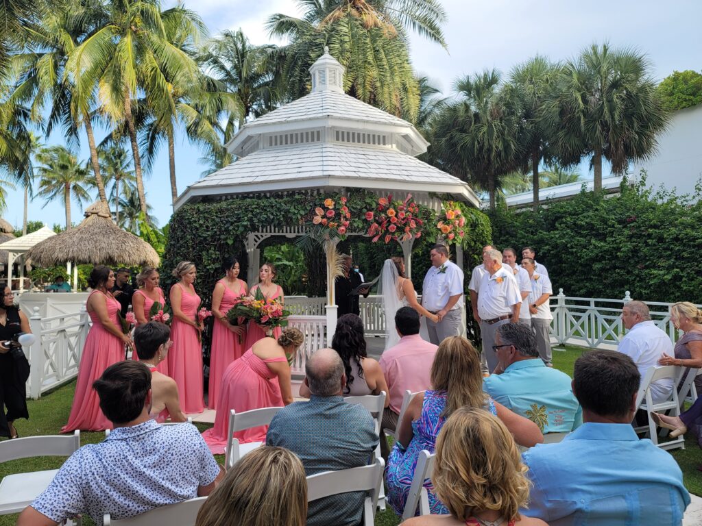 Does the Wedding Band Go on Top or Bottom? A Complete Guide for Modern Couples 1 20210910 174615